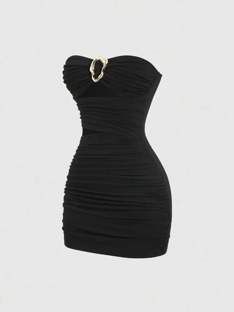 Платье черное короткое