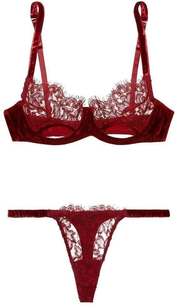 Нижнее белье красное